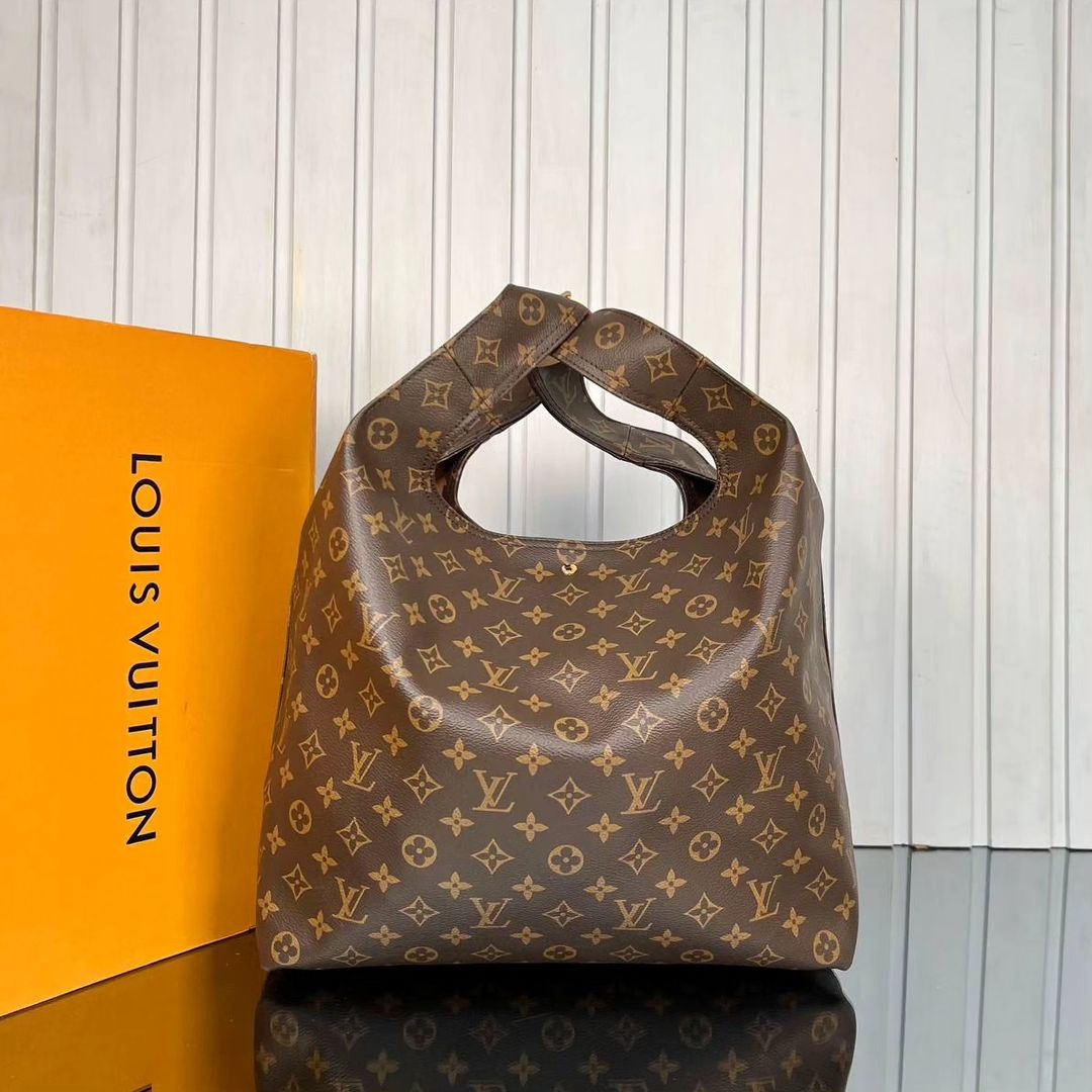 LV Atlantis