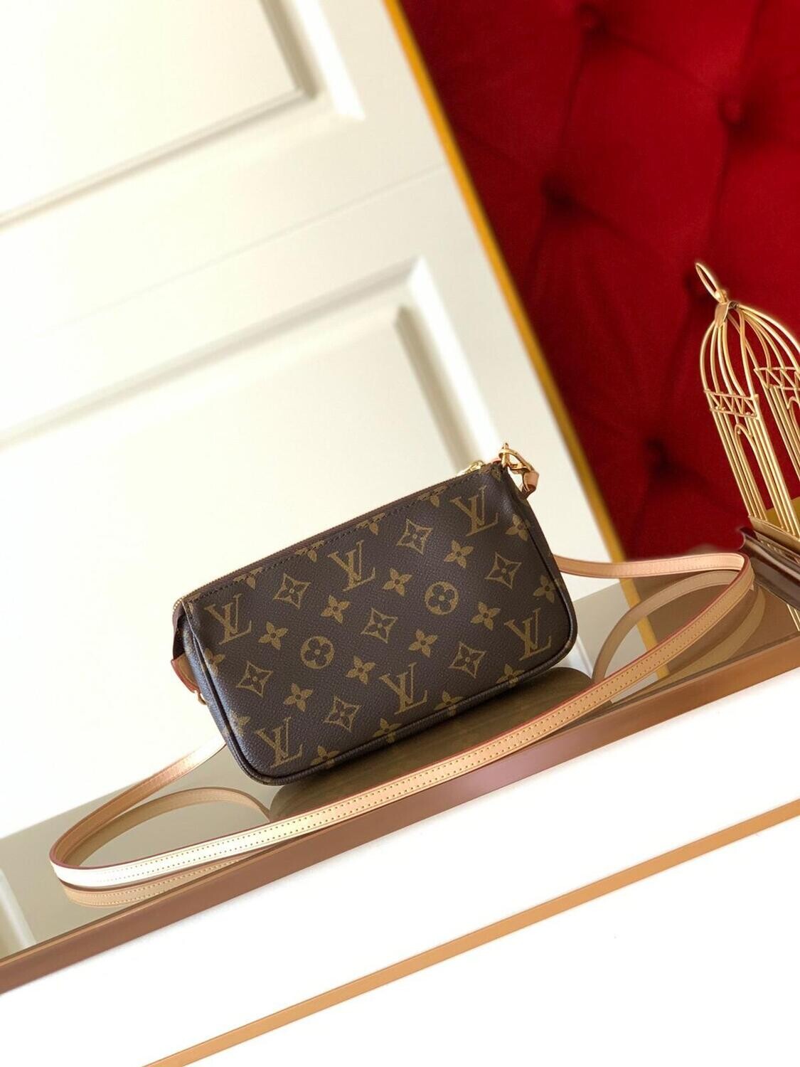 Louis Vuitton Pochette Accessoires NM in Tela Monogram