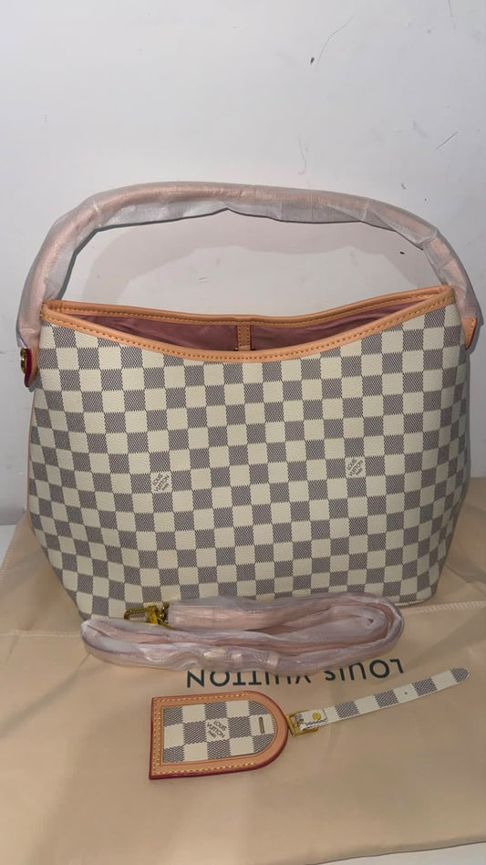 Borsa LV 017