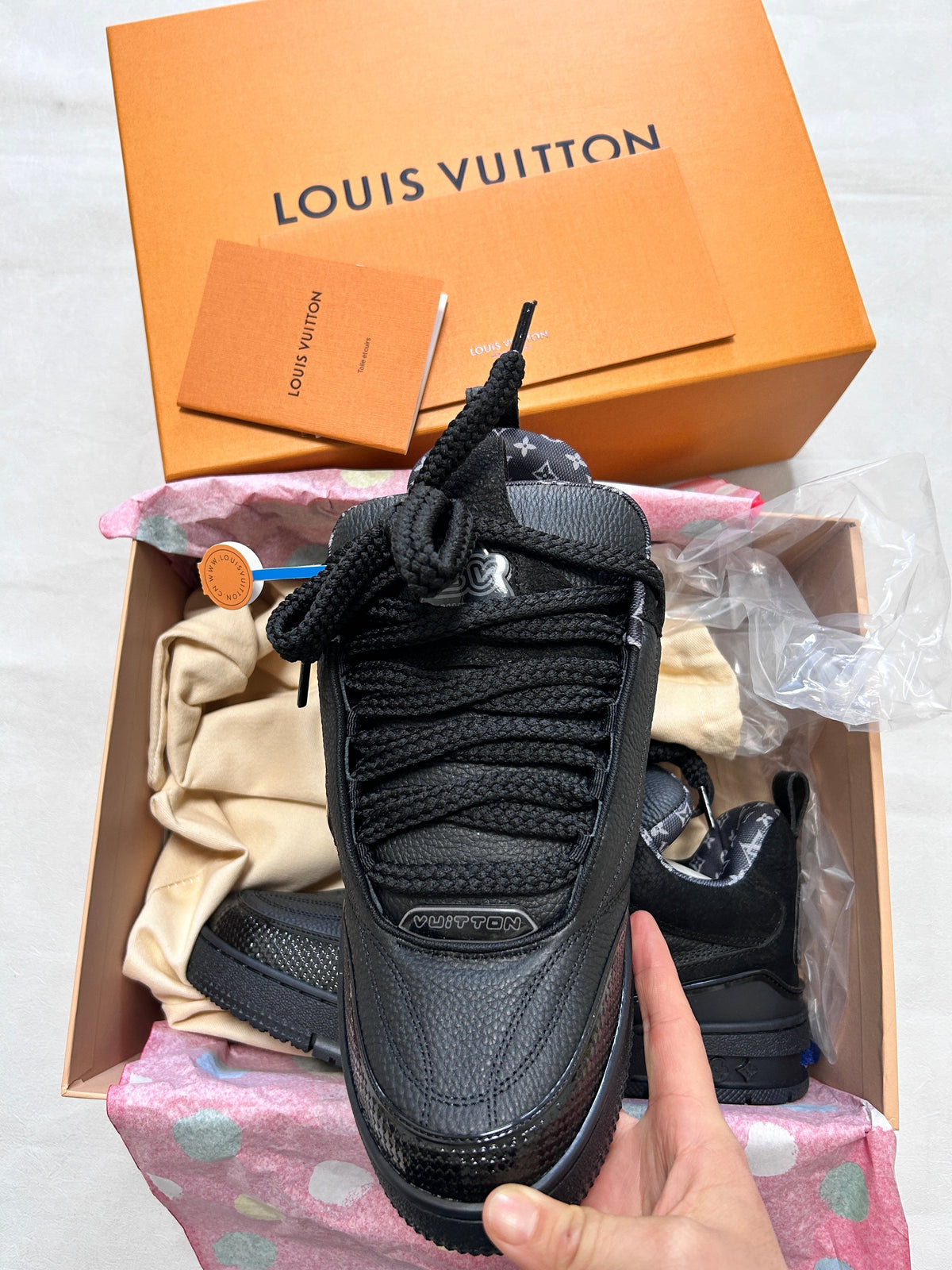 Sneakers LV Skate Nera