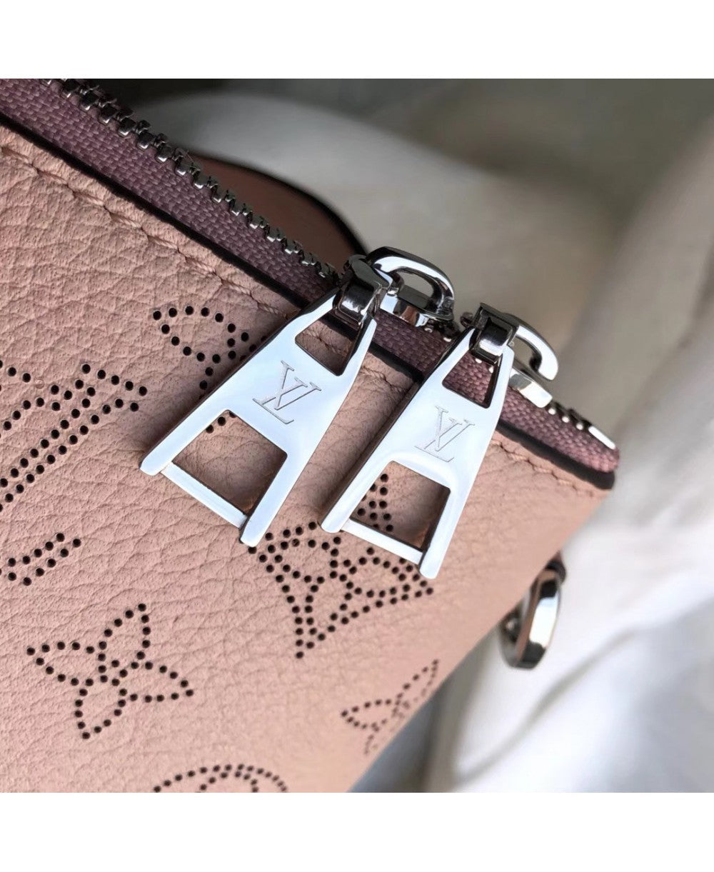 LV Borsa Haumea in Pelle Traforata Mahina - Rosa Magnolia