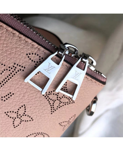 LV Borsa Haumea in Pelle Traforata Mahina - Rosa Magnolia