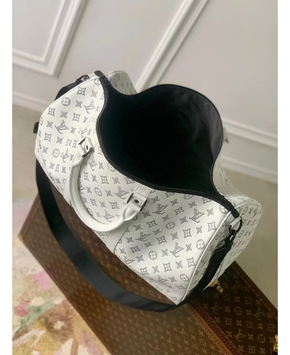 LV Keepall Bandoulière 50 in Pelle Monogram Shadow - Bianco e Blu Navy