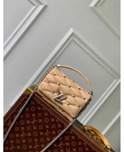 Louis Vuitton GO-14 MM in Pelle di Agnello con Motivo Malletage