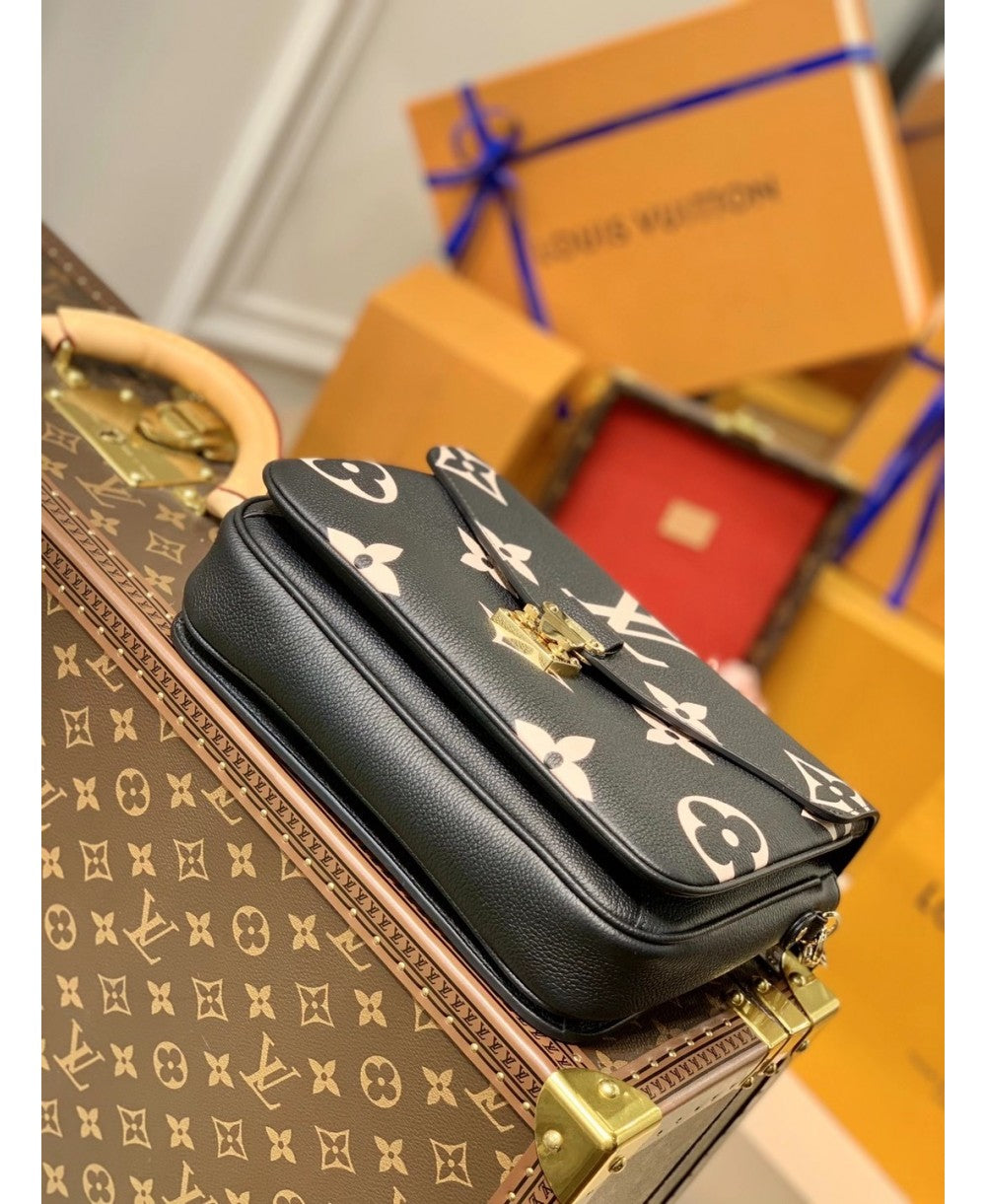 Louis Vuitton Pochette Métis in Pelle Monogram Empreinte - Nero/Beige