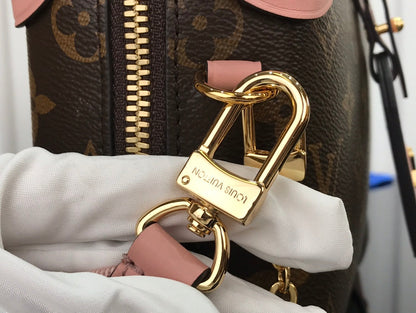 LV Petite Malle Souple